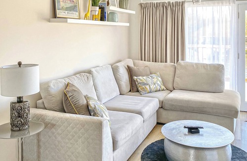 Brundall Cottage | 1 bedroom accommodation in Brundall, Norwich