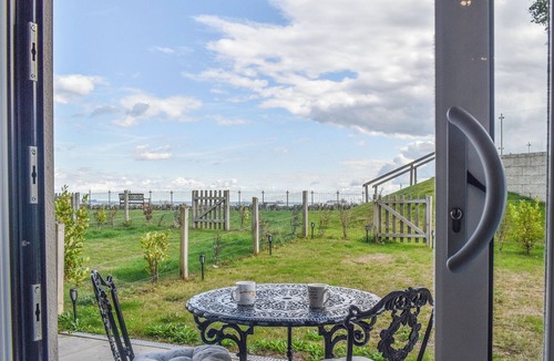 Sandown Apartment | 1 bedroom accommodation in Sandown