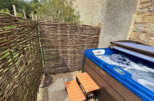 West Buckland Cottage | 1 bedroom accommodation in Taunton