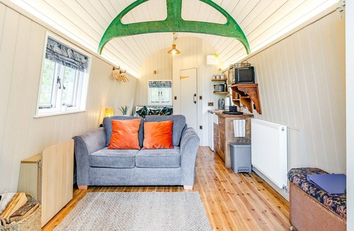 Stanton Upon Hine Heath Cottage | 1 bedroom accommodation in Telford