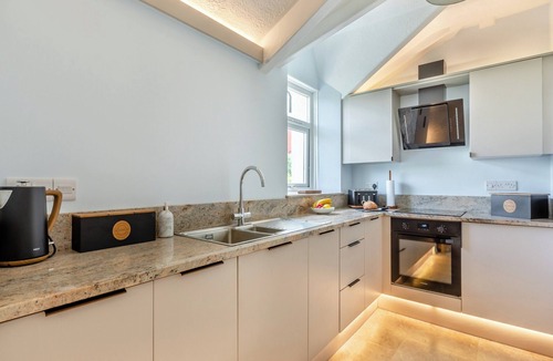 Torquay City Centre Cabin | 1 bedroom accommodation in Torquay