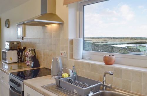 Ty Croes Cottage | 1 bedroom accommodation in Aberffraw, Anglesey