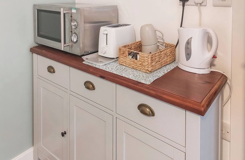 Lincoln Cottage | 1 bedroom accommodation in Walcott