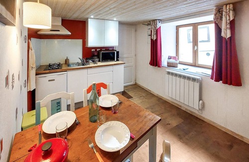 Maclas House | 1 bedroom accommodation in Maclas