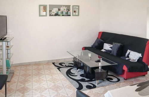 Sablet House | 1 bedroom accommodation in Sablet