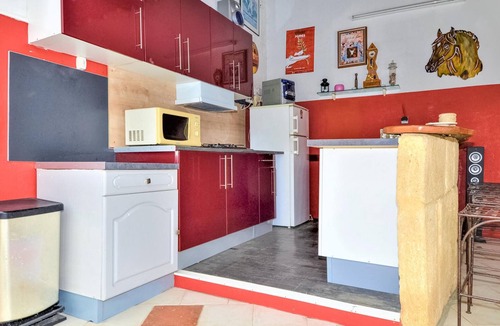 Sernhac Apartment | 1 bedroom accommodation in Sernhac