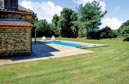 Tasque House | 1 bedroom accommodation in Tasque