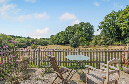 Robertsbridge Cottage | 1 bedroom accommodation in Battle