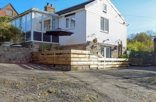 Farden Cottage | 1 bedroom accommodation in Bedlam