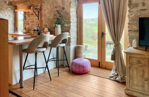 West Buckland Cottage | 1 bedroom accommodation in Chard