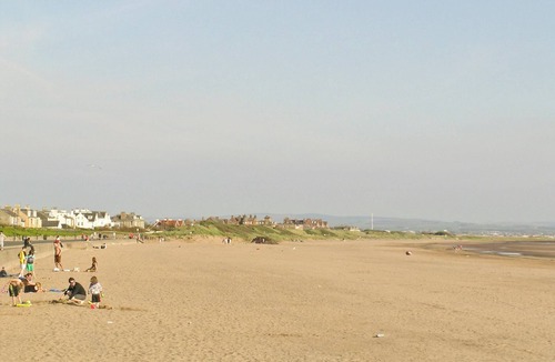 Girvan Cottage | 1 bedroom accommodation in Girvan