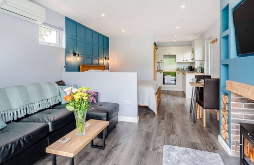 Girvan Cottage | 1 bedroom accommodation in Girvan