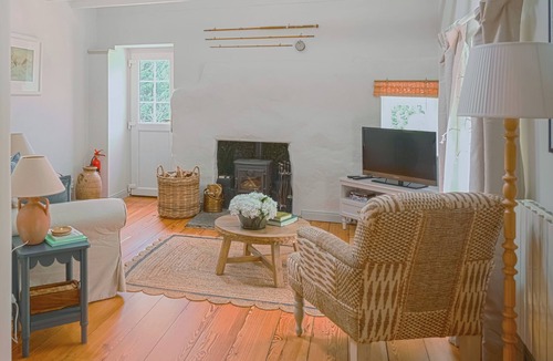 Huntly Cottage | 1 bedroom accommodation in Glen Deveron, by Huntly