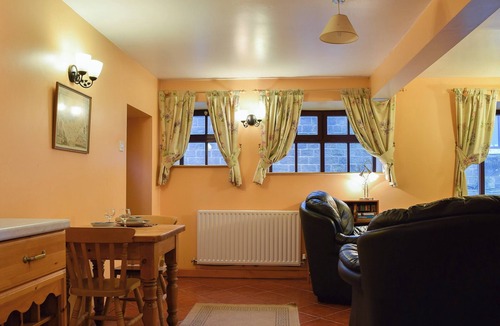 Leek Cottage | 1 bedroom accommodation in Onecote
