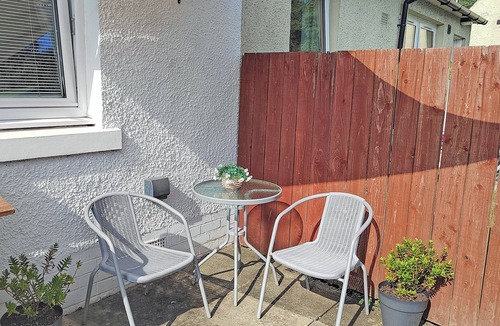 Perth Cottage | 1 bedroom accommodation in Luncarty, near Perth