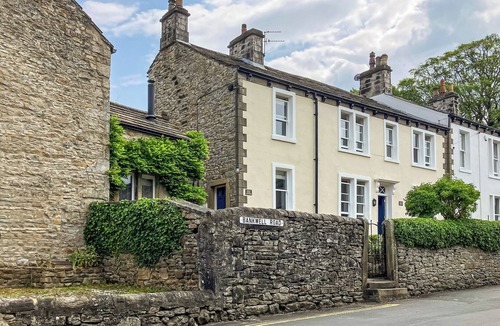 Giggleswick Cottage | 1 bedroom accommodation in Giggleswick, near Settle