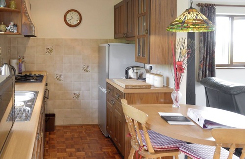Totnes Cottage | 1 bedroom accommodation in Dartington, Totnes