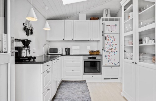 Hvalpsund House | 1 bedroom accommodation in Farsø