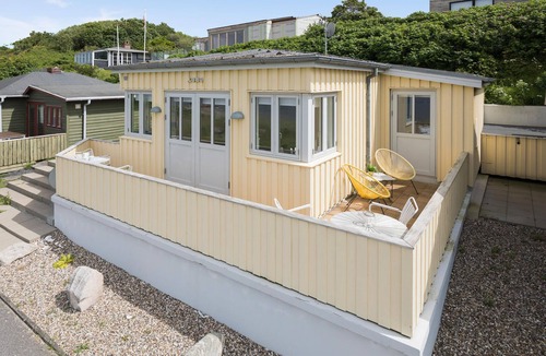 Hvalpsund House | 1 bedroom accommodation in Farsø