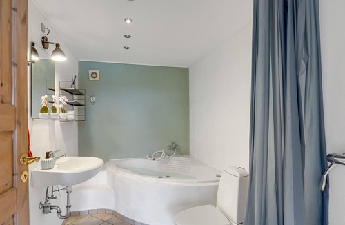 Emmerlev Apartment | 1 bedroom accommodation in Højer