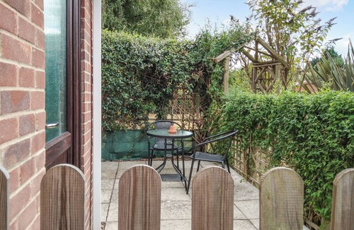 Upton House | 1 bedroom accommodation in Upton