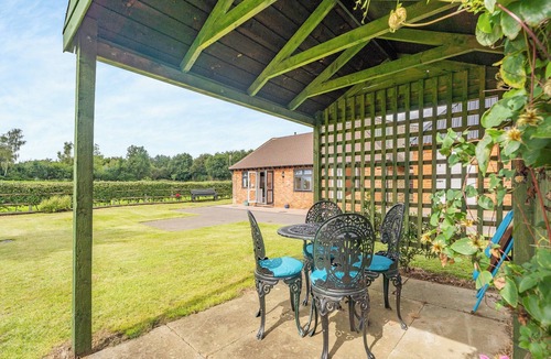 Mersham Cottage | 1 bedroom accommodation in Mersham, near Ashford