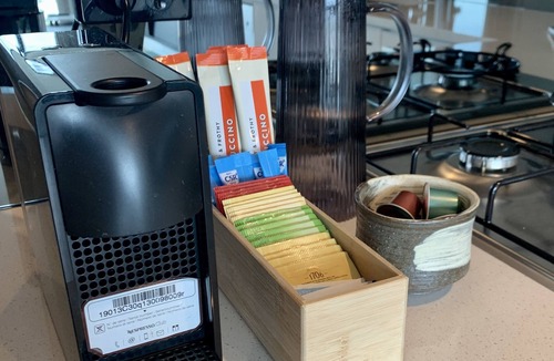 Adelaide Central Business District Apartment | 1 Bedroom Adelaide CBD Centre Apartment