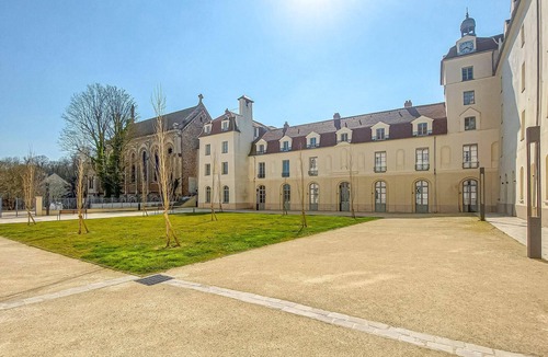 Juilly Apartment | 1 bedroom amazing apartment in Juilly