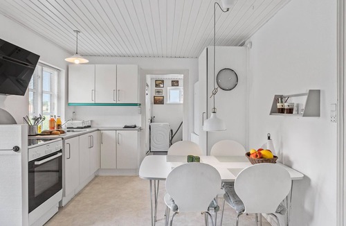 Majbolle House | 1 bedroom amazing home in Stubbekøbing