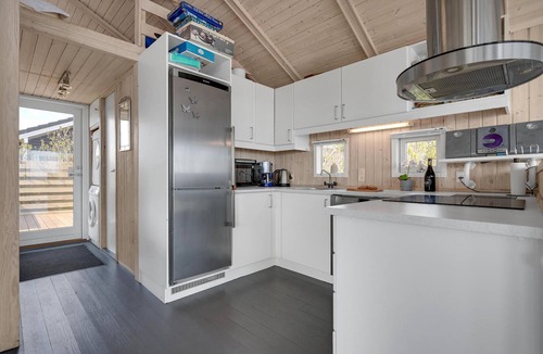 Beder Malling House | 1 bedroom amazing home in Malling