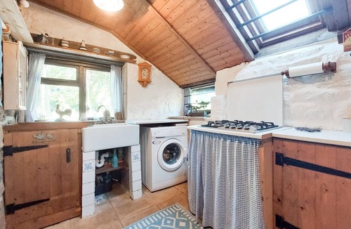 Le Ferre House | 1 bedroom amazing home in Le Ferré