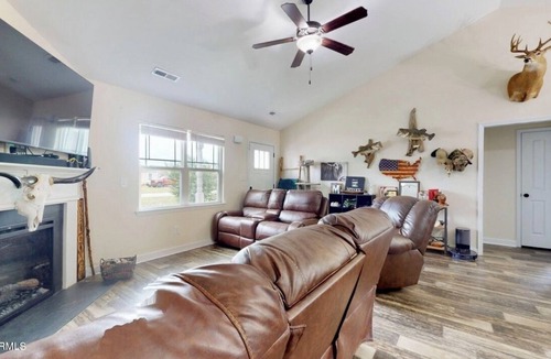 Richlands House | 1 bedroom and 1 full bath available in a large 3 bedroom, 2 bathroom house