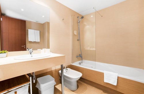 El Tarter Apartment | 1 Bedroom Apar. views. next to ski slopes. El Tarter.FLOC 33