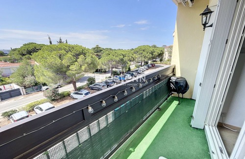 Argeles Plage Apartment | 1-Bedroom Apartment 100m from Beach - Sleeps 4, Air Conditioning, Nearby Parking