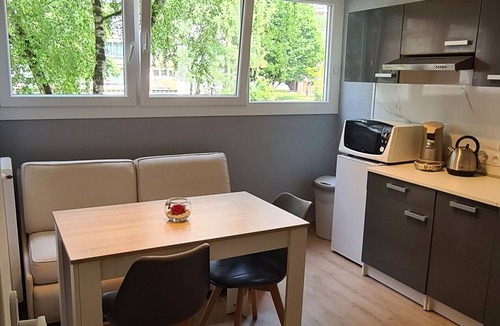 Chalon-sur-Saone Apartment | 1 Bedroom Apartment Sleeps 4