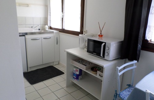 Crepy-en-Valois Apartment | 1 Bedroom Apartment in CrÃ©py-en-Valois