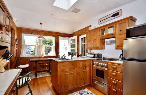 Mattapoisett Center Apartment | 1 bedroom apartment overlooking Inner Harbor