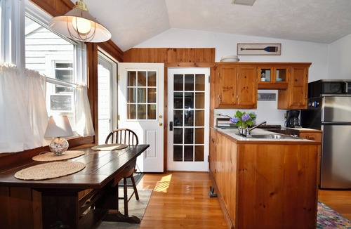 Mattapoisett Center Apartment | 1 bedroom apartment overlooking Inner Harbor