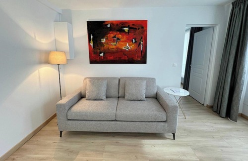 Arsenal Apartment | 1 Bedroom Apartment Close to Saint Metro Paris