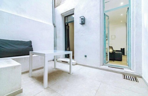 6th Arrondissement Apartment | 1 bedroom apartment with terrace - Prefecture