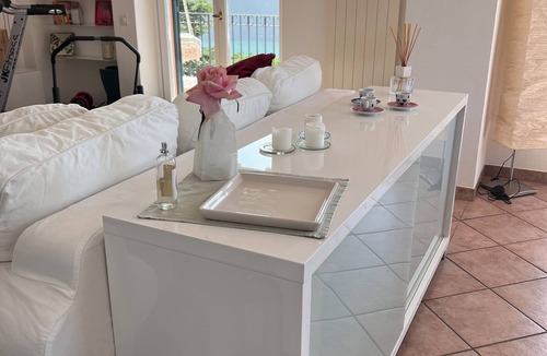 Castagnola Apartment | 1 Bedroom Apartment in Lugano