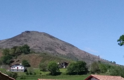 Osses Apartment | 1 Bedroom Apartment in BIDARRAY