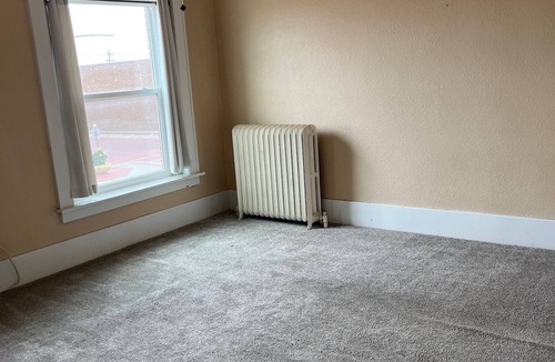 Goodland Apartment | 1-bedroom apartment in Goodland with AC
