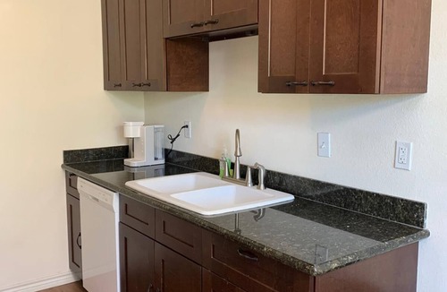 Lindale Apartment | 1-bedroom apartment in lovely Lindale