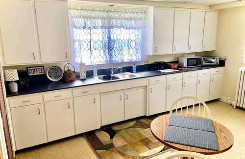 Medina Apartment | 1-bedroom apartment near hospital and Erie Canal