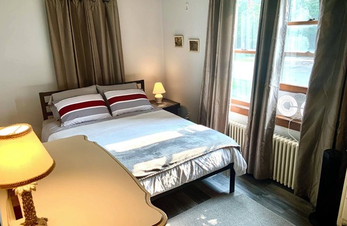 Medina Apartment | 1-bedroom apartment near hospital and Erie Canal