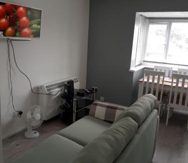 Ponders End Apartment | 1 Bedroom Apartment Ponders End