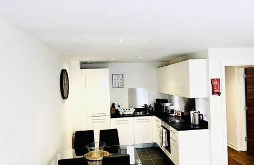 Canons Apartment | 1 Bedroom Apartment Stanmore
