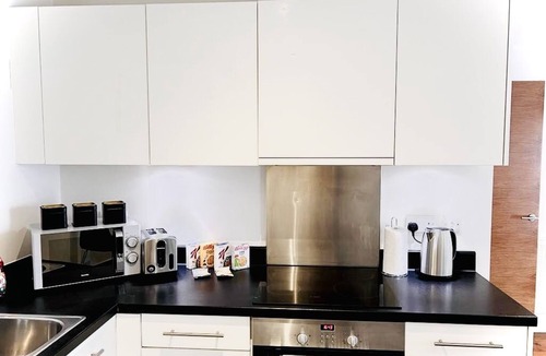 Canons Apartment | 1 Bedroom Apartment Stanmore