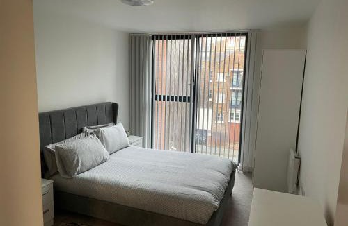 Chinatown Apartment | 1 Bedroom Apartment Sleeping 4 Guests